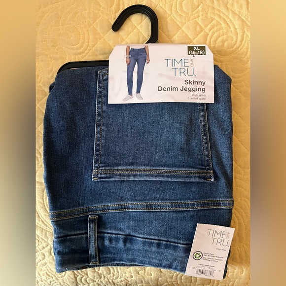 Time and Tru Denim - Time and Tru Dark Blue Skinny Jeans